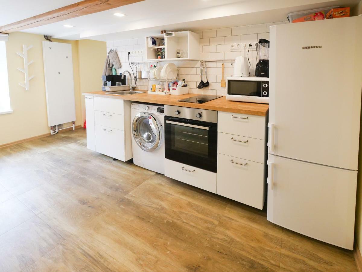 Low Ceiling Apartment リガ エクステリア 写真
