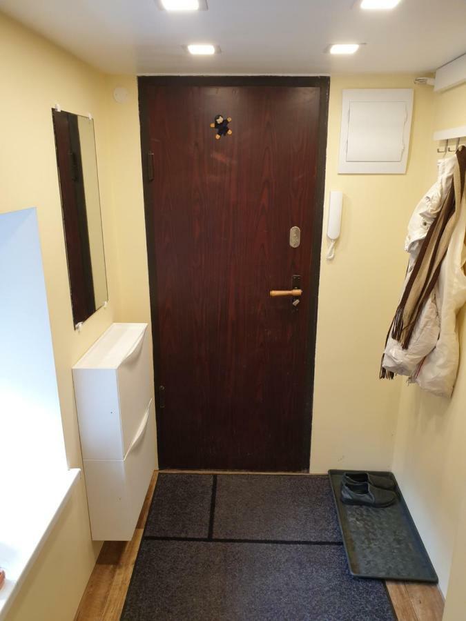 Low Ceiling Apartment リガ エクステリア 写真